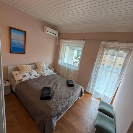Balaton House Villa *